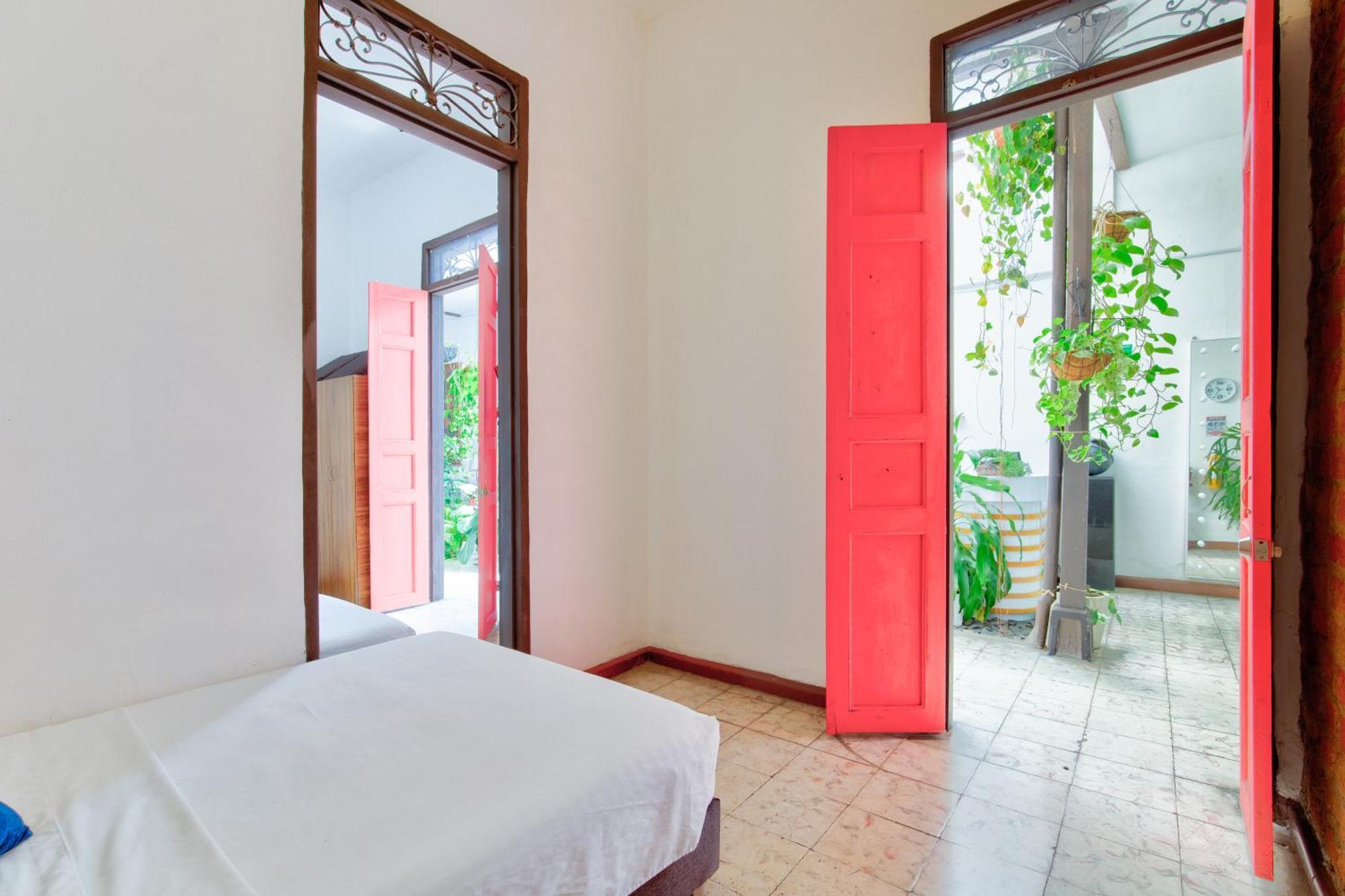 Casa Blanca San Antonio Hostal Boutique Cali Exterior foto