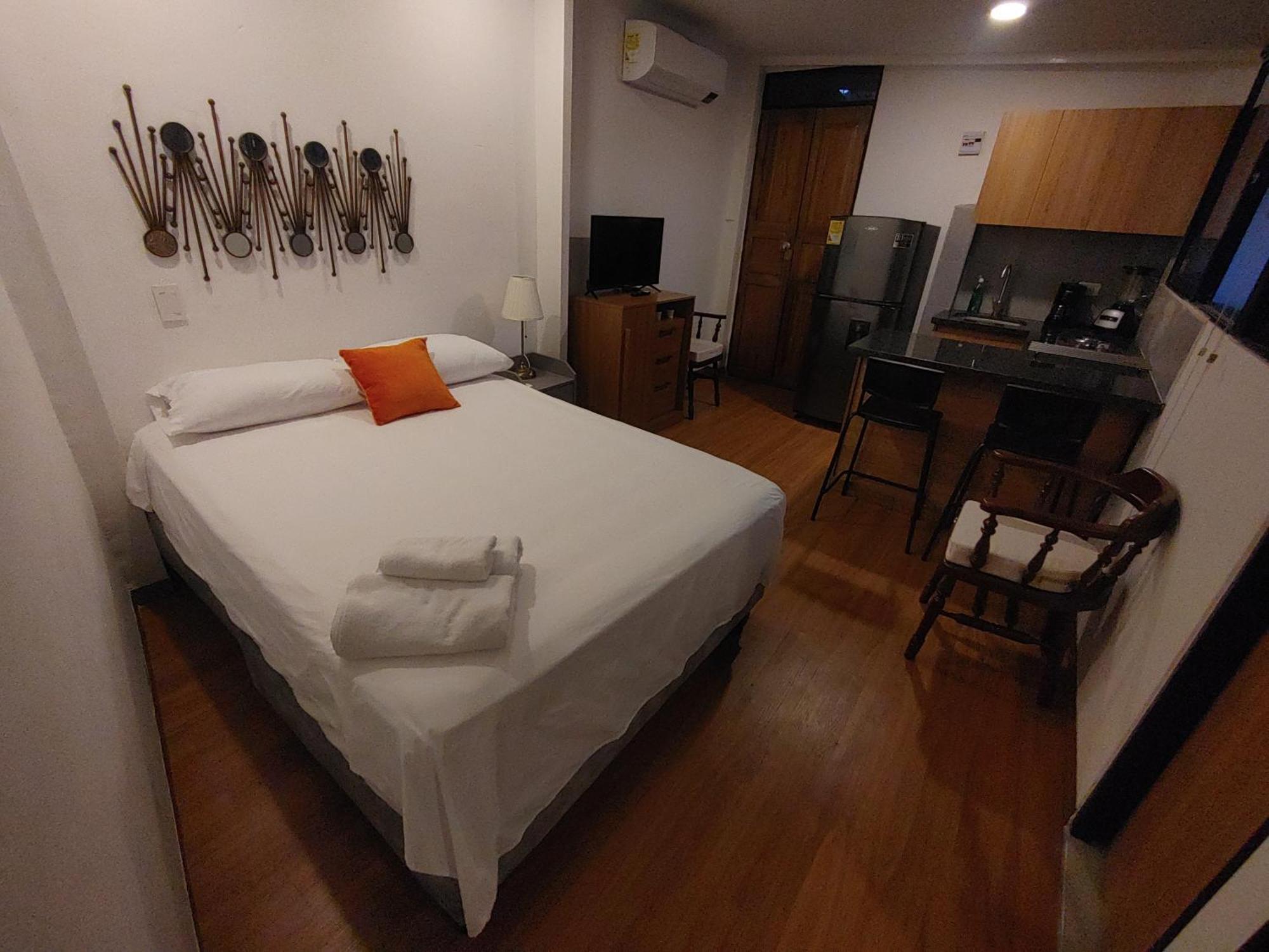 Casa Blanca San Antonio Hostal Boutique Cali Quarto foto