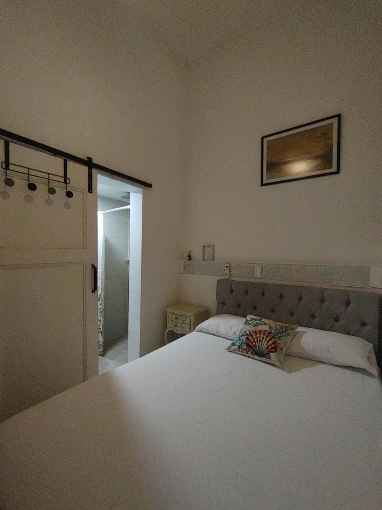 Casa Blanca San Antonio Hostal Boutique Cali Quarto foto